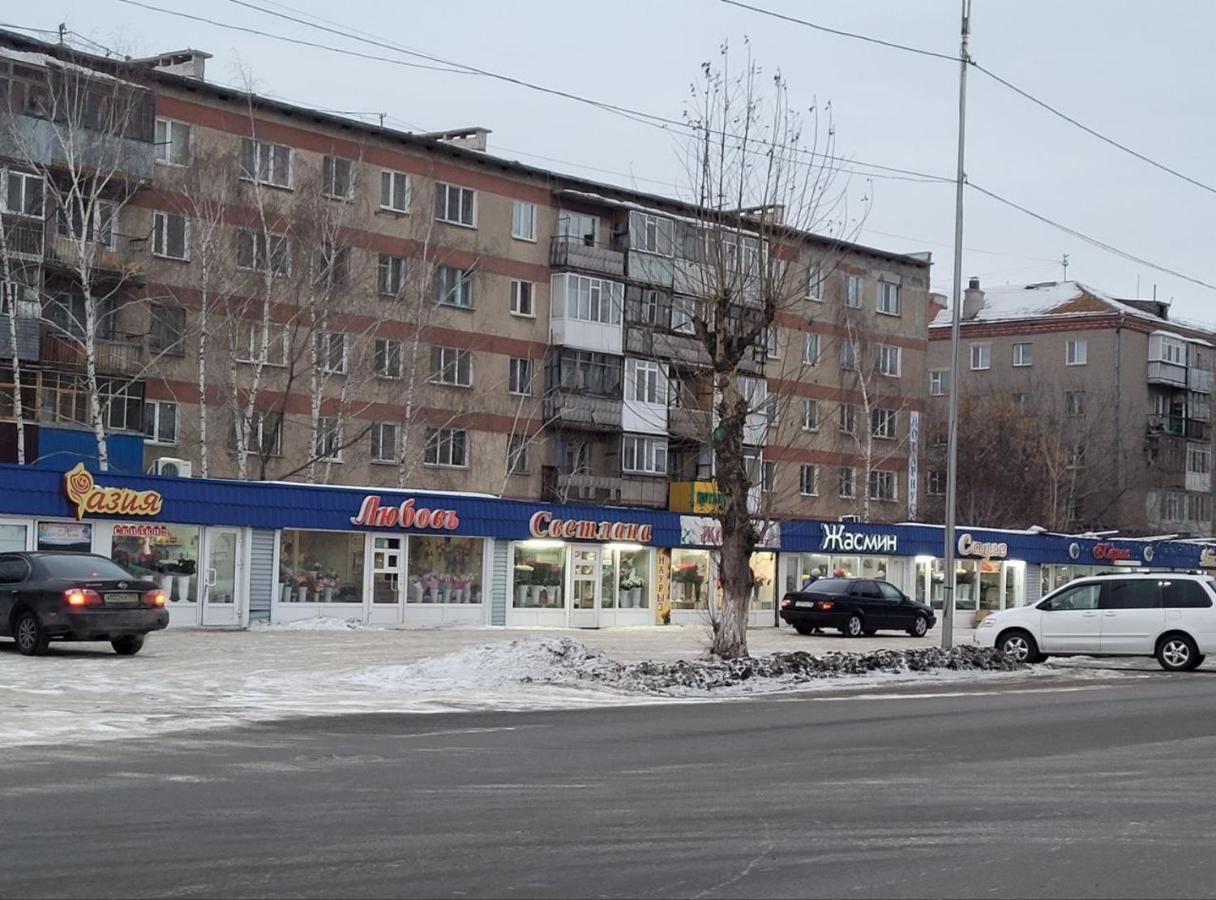 1 Комнатные Апартаменты На Ауэзова 236 Kökschetau Exterior foto
